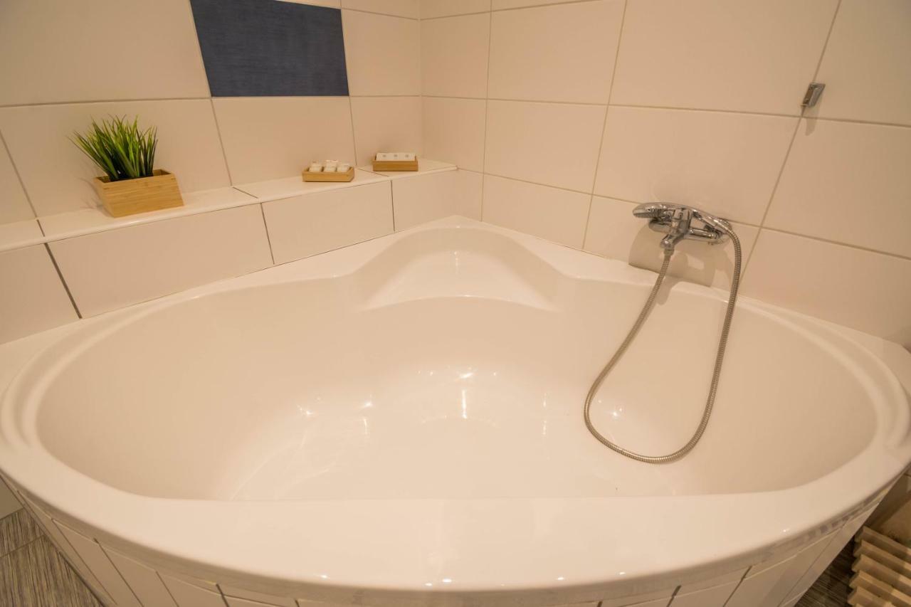 Chest Design Apartments プラハ エクステリア 写真