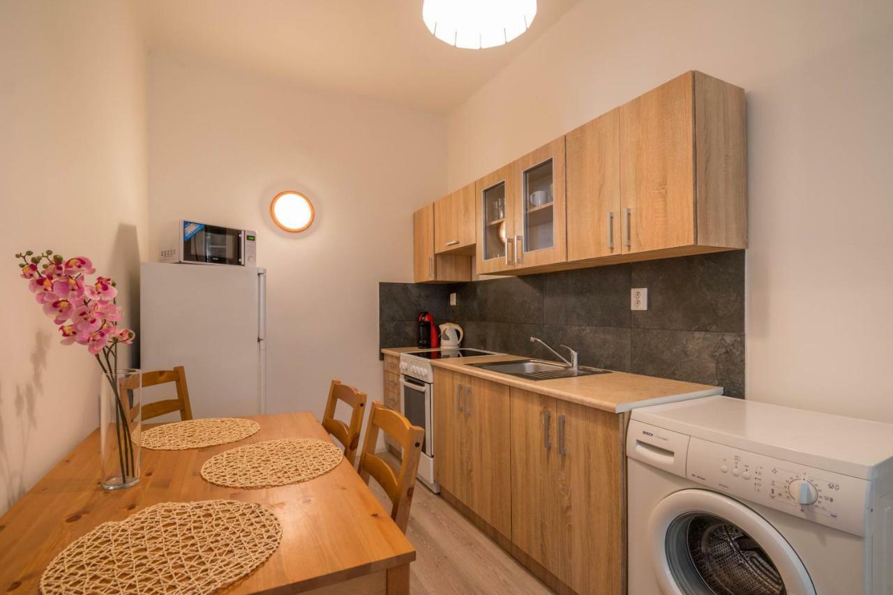 Chest Design Apartments プラハ エクステリア 写真
